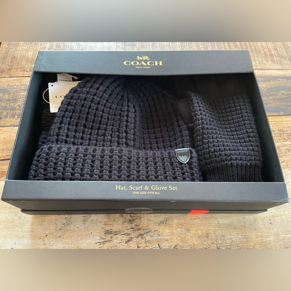 NEW Coach Black Knit Hat, Scarf & Glove Set - Picture 1 of 6